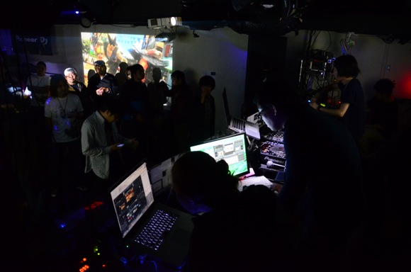 鉄拳,MOGRA