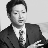 飯田泰之氏