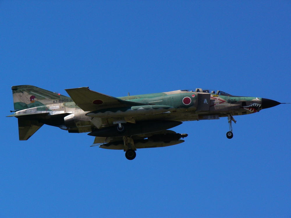 偵察型のRF-4