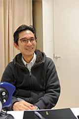 岸本晃一氏