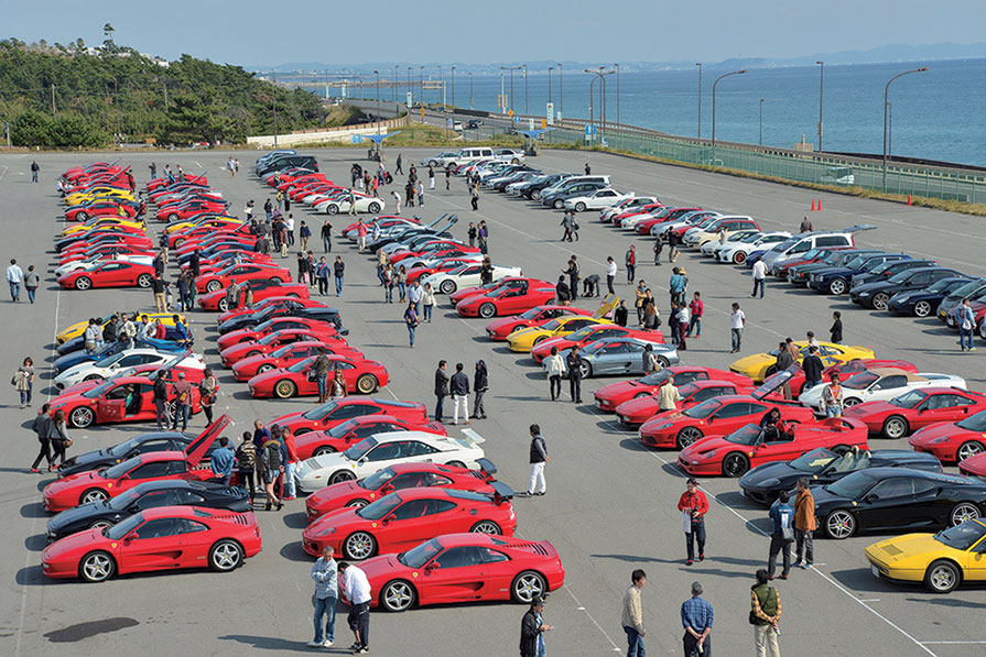 フェラーリオーナーは普段の足で軽自動車に乗っている!?