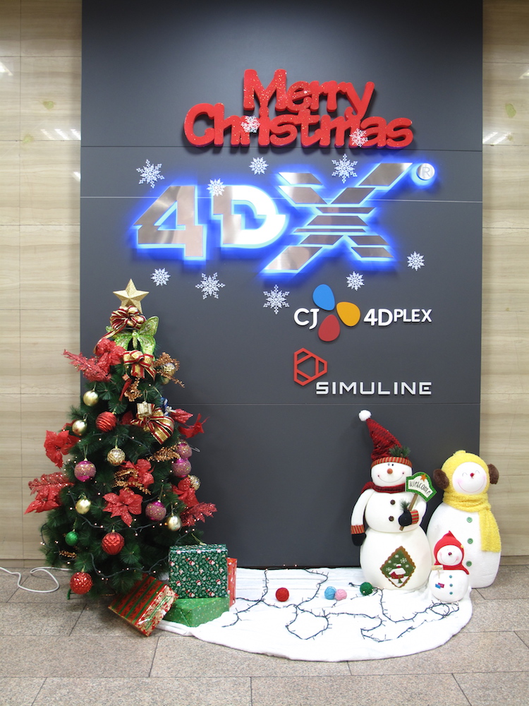 4DX