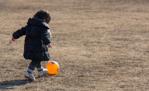 戸籍上「存在しない」子供たちの現実――文字が書けない、友人ゼロ、将来の不安も…