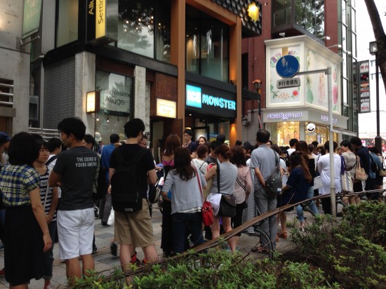 この夏、行列必至の超人気かき氷店の行列に並んでみた