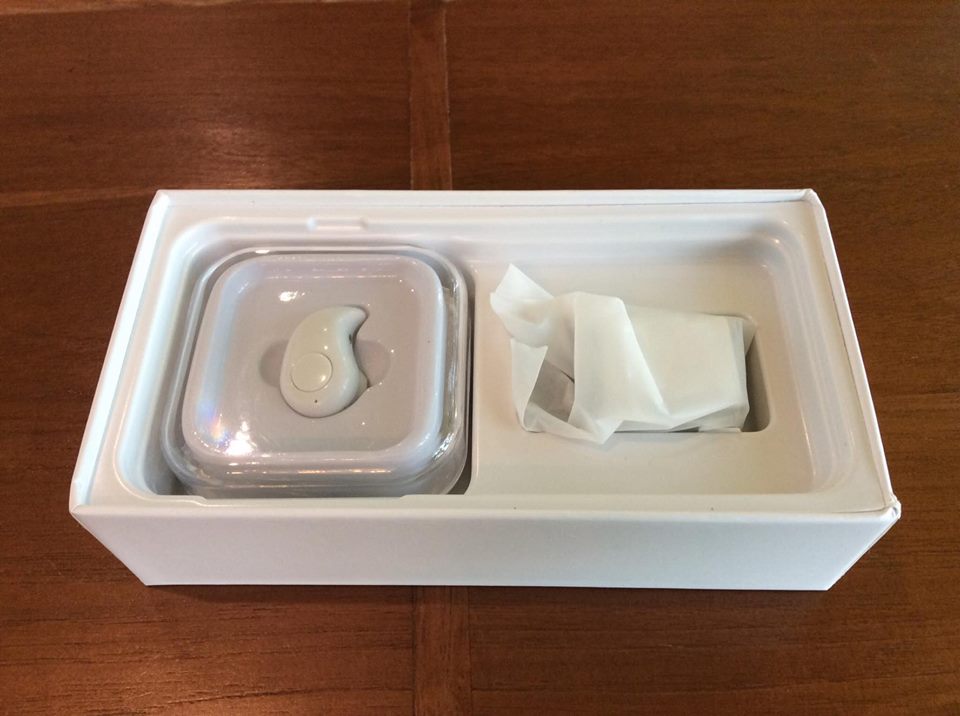 オフィシャルにも付属されていなかったAirPods