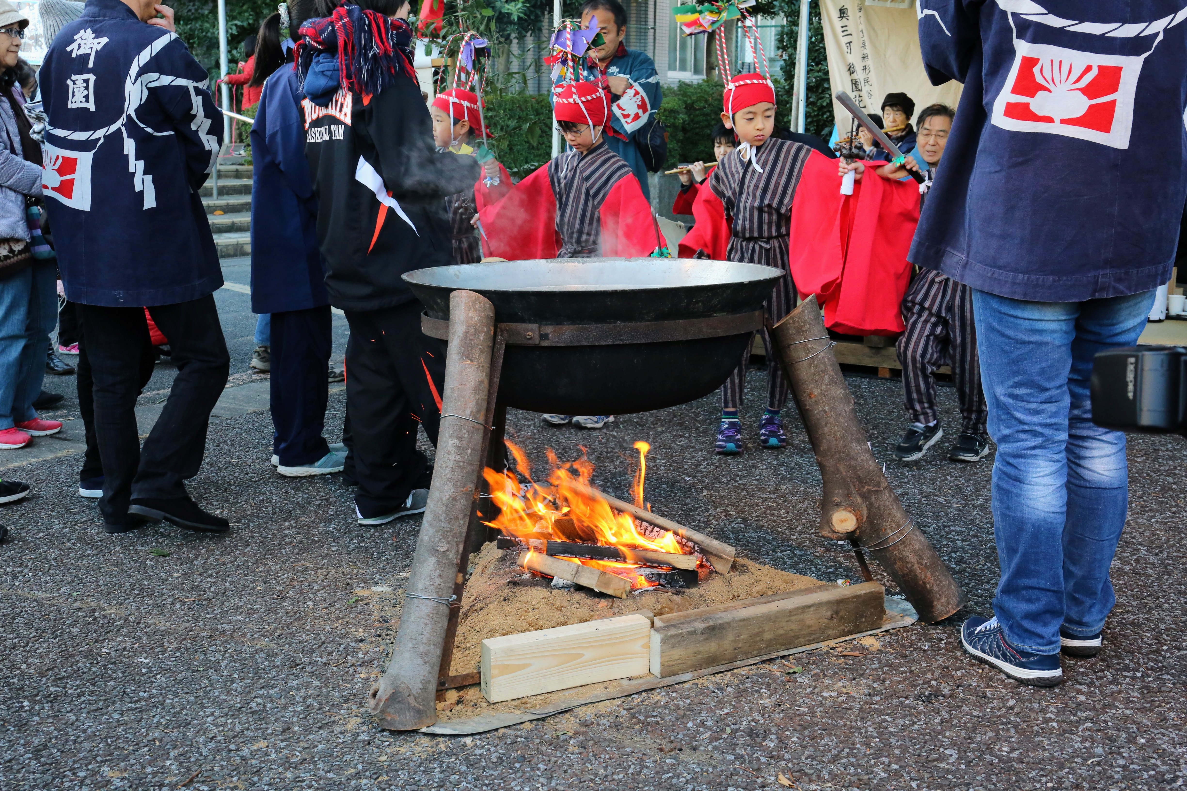 「民俗学をやるなら必修科目」と言われる奇祭・東久留米花祭りは何がスゴいのか