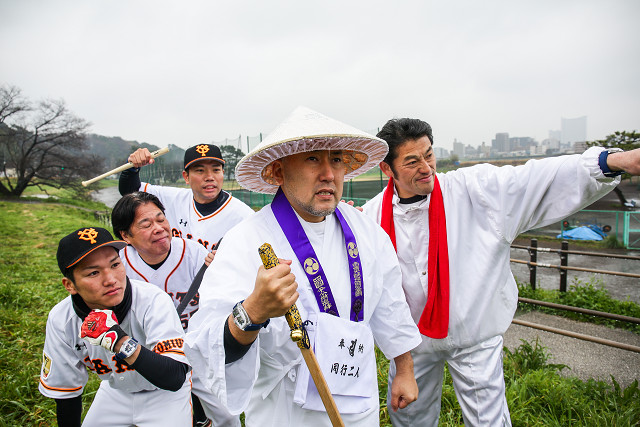 今、球場内外で大人気。侍JAPAN“黙認”応援団体「偽JAPAN」とは？