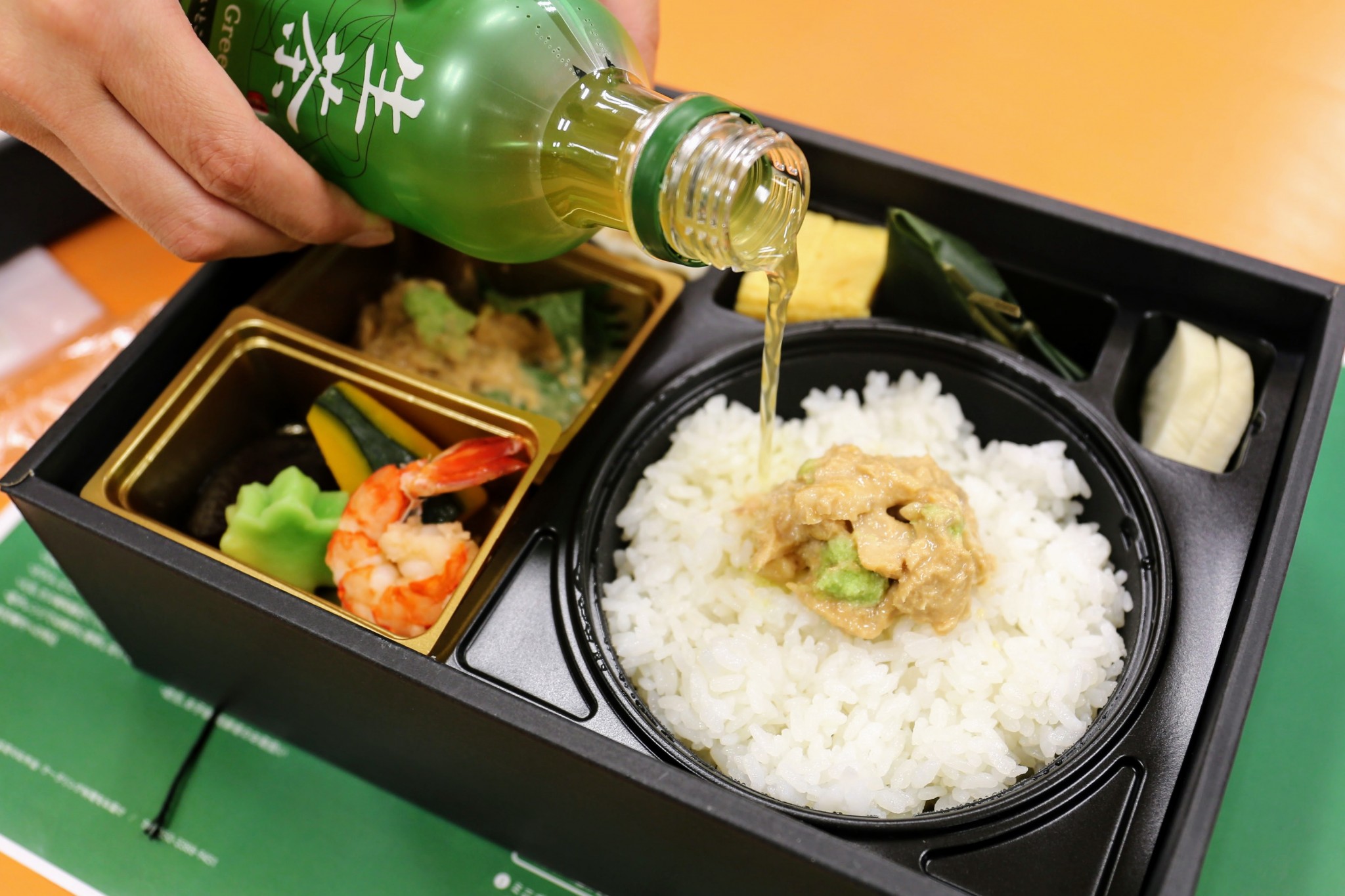 「生茶」をぶっかけるお茶漬け「鯛ひつまぶし弁当」は何が新しい？