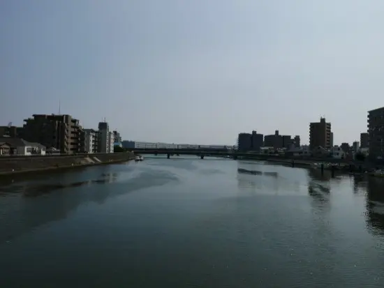 鶴見川