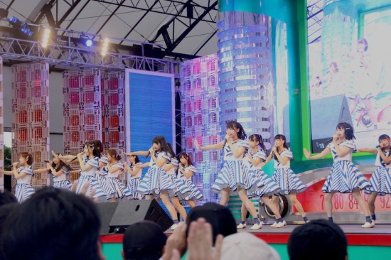 STU48