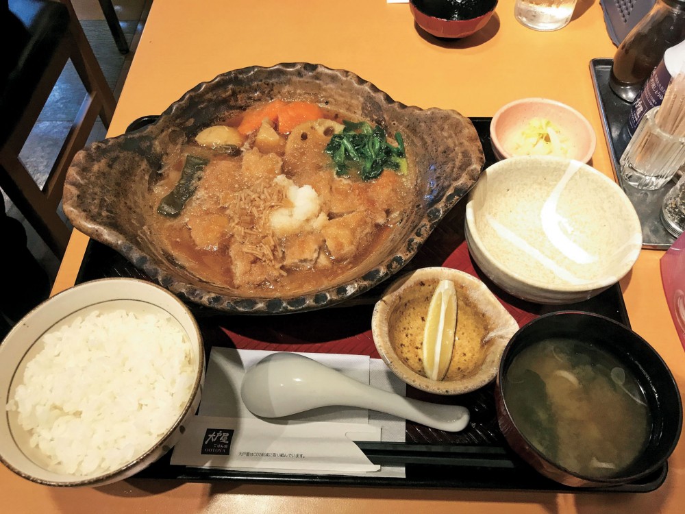 チキンかあさん煮定食（大戸屋）