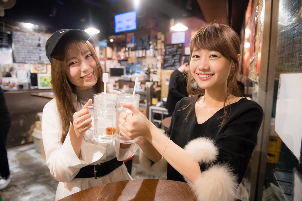 うきちゃんと梅干しサワーで乾杯