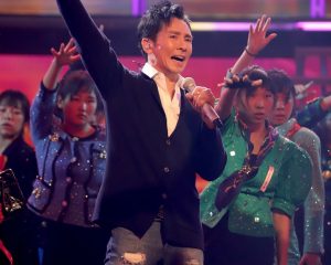 郷ひろみと登美丘高校ダンス部がコラボ