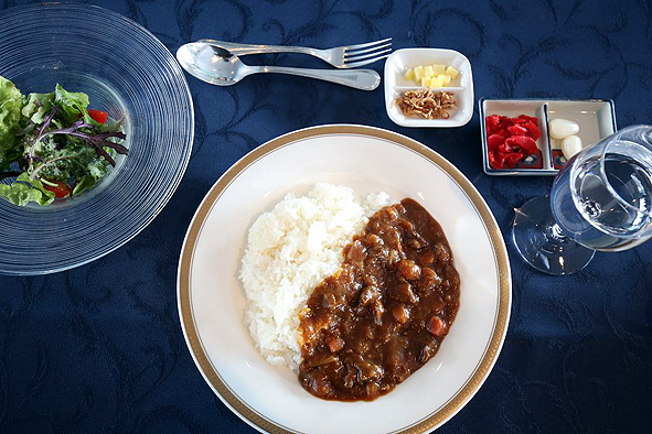 練習艦かしま牛舌カレー