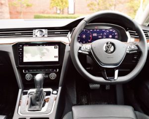 VWの新型ディーゼルvs4年落ち中古BMW