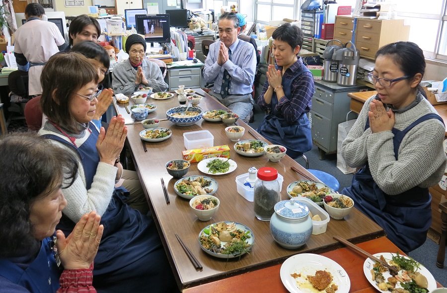 東城先生ランチ写真（日刊スパ用）