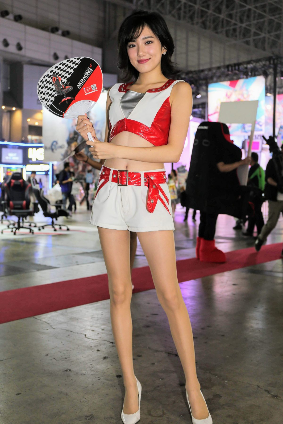 東京ゲームショウ2018美女コスプレイヤー