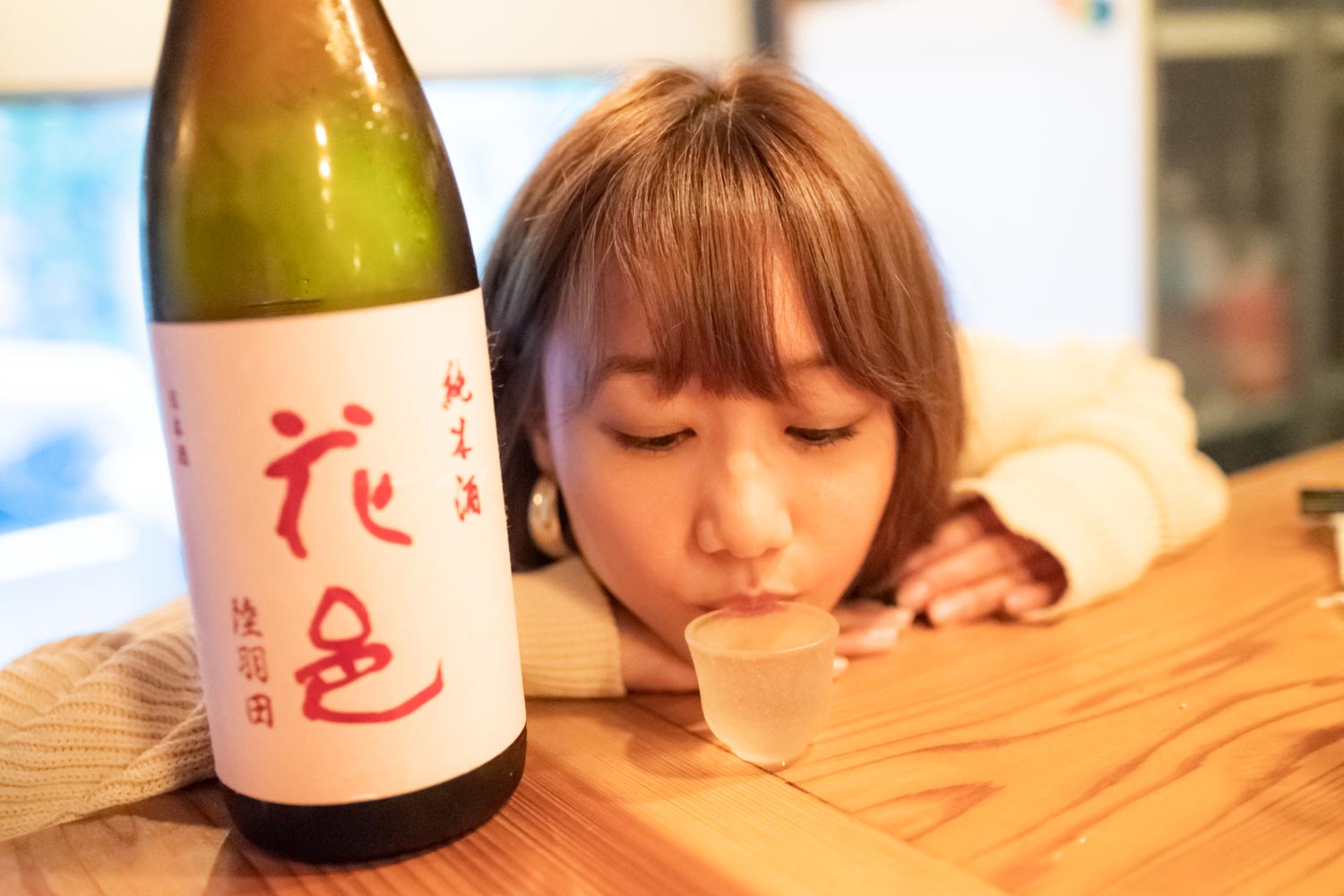 日本酒の宝庫！ “裏十四代”や絶品の熱燗も楽しめるオシャレな立飲み屋