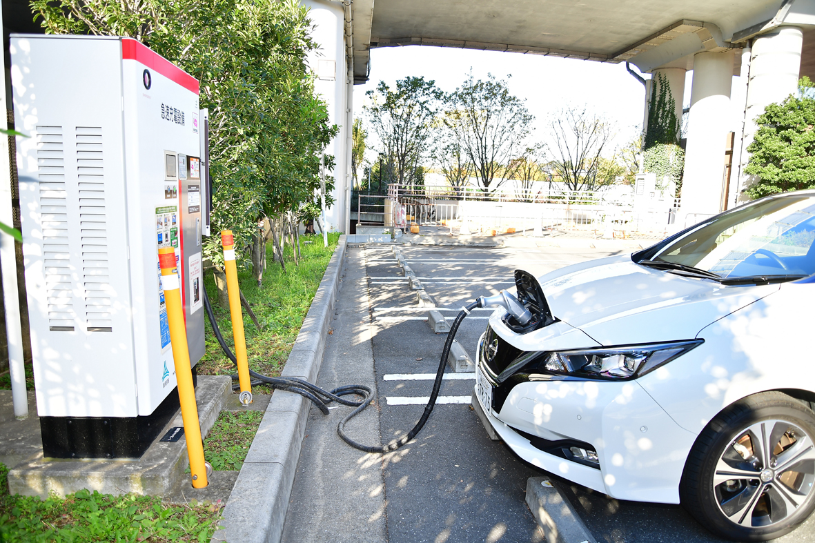 日産リーフ