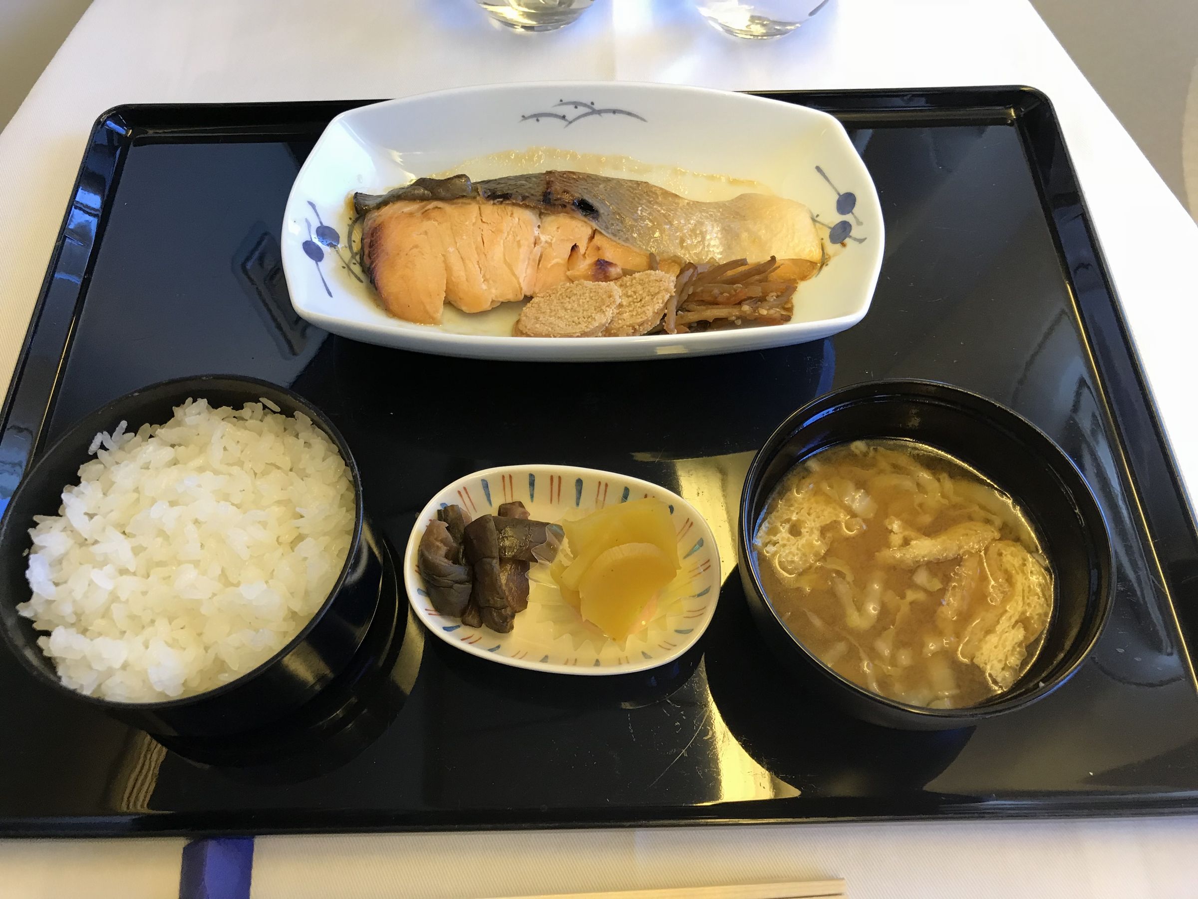 一度目の機内食（メイン）