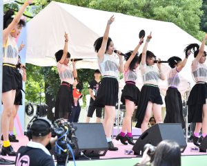 BEYOOOOONDS