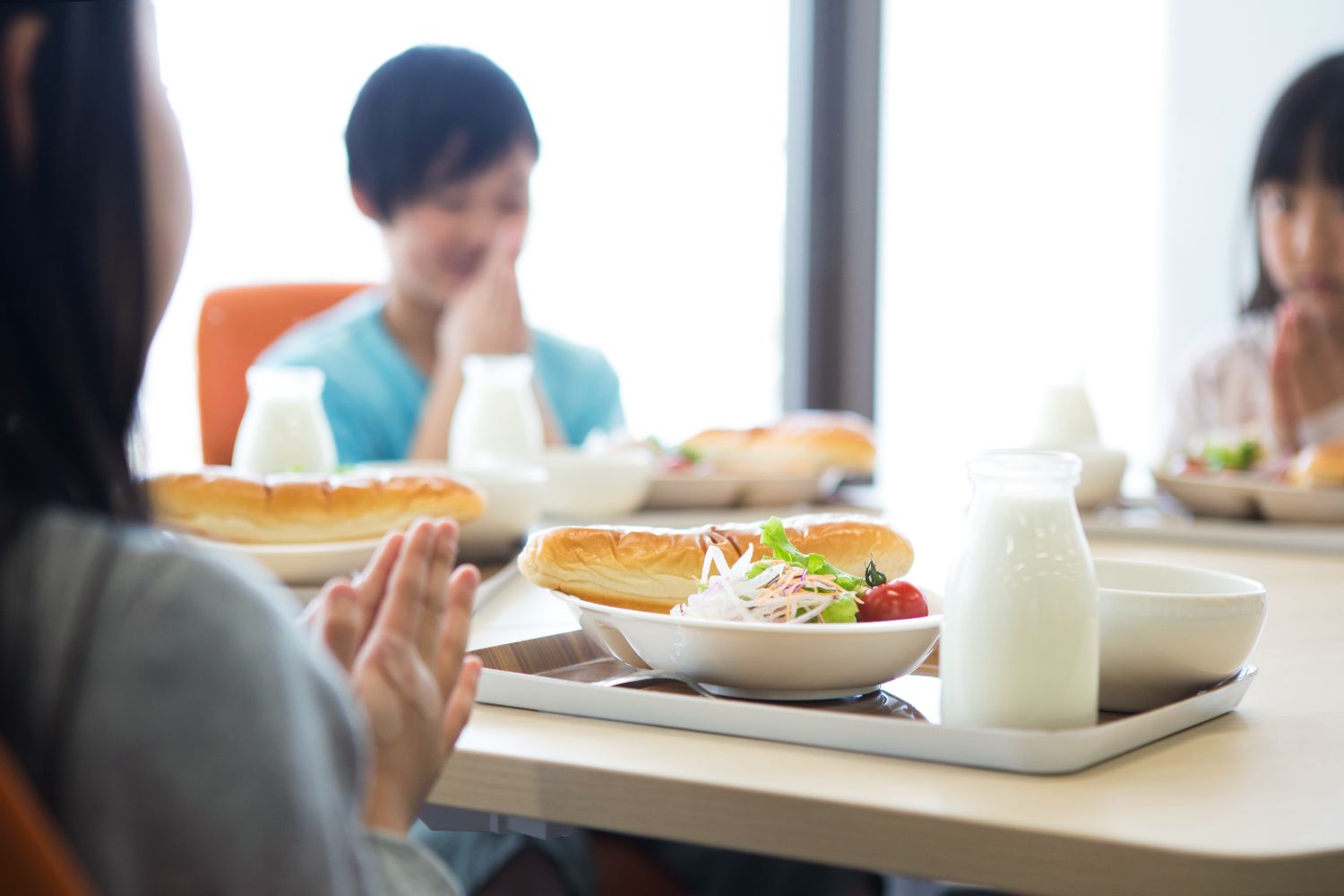 給食