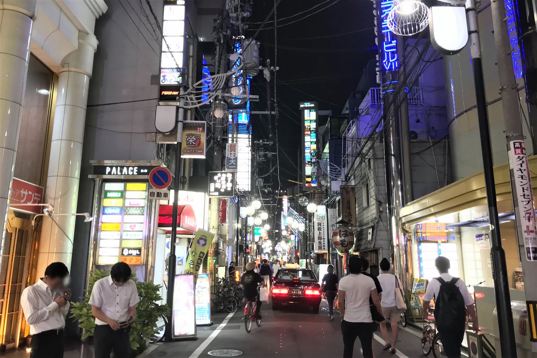 ミナミの繁華街は少し人が戻っていた