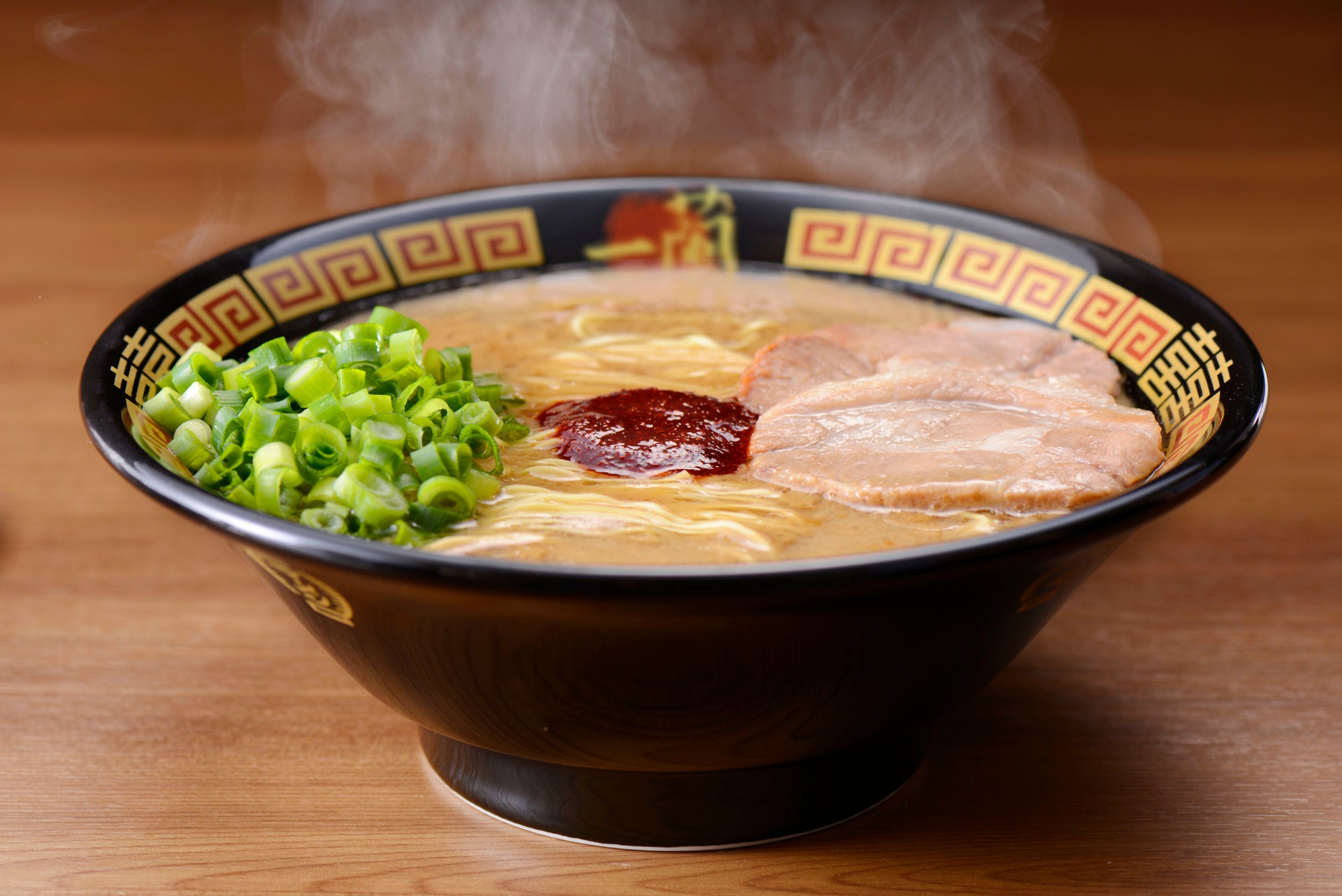 天然とんこつラーメン