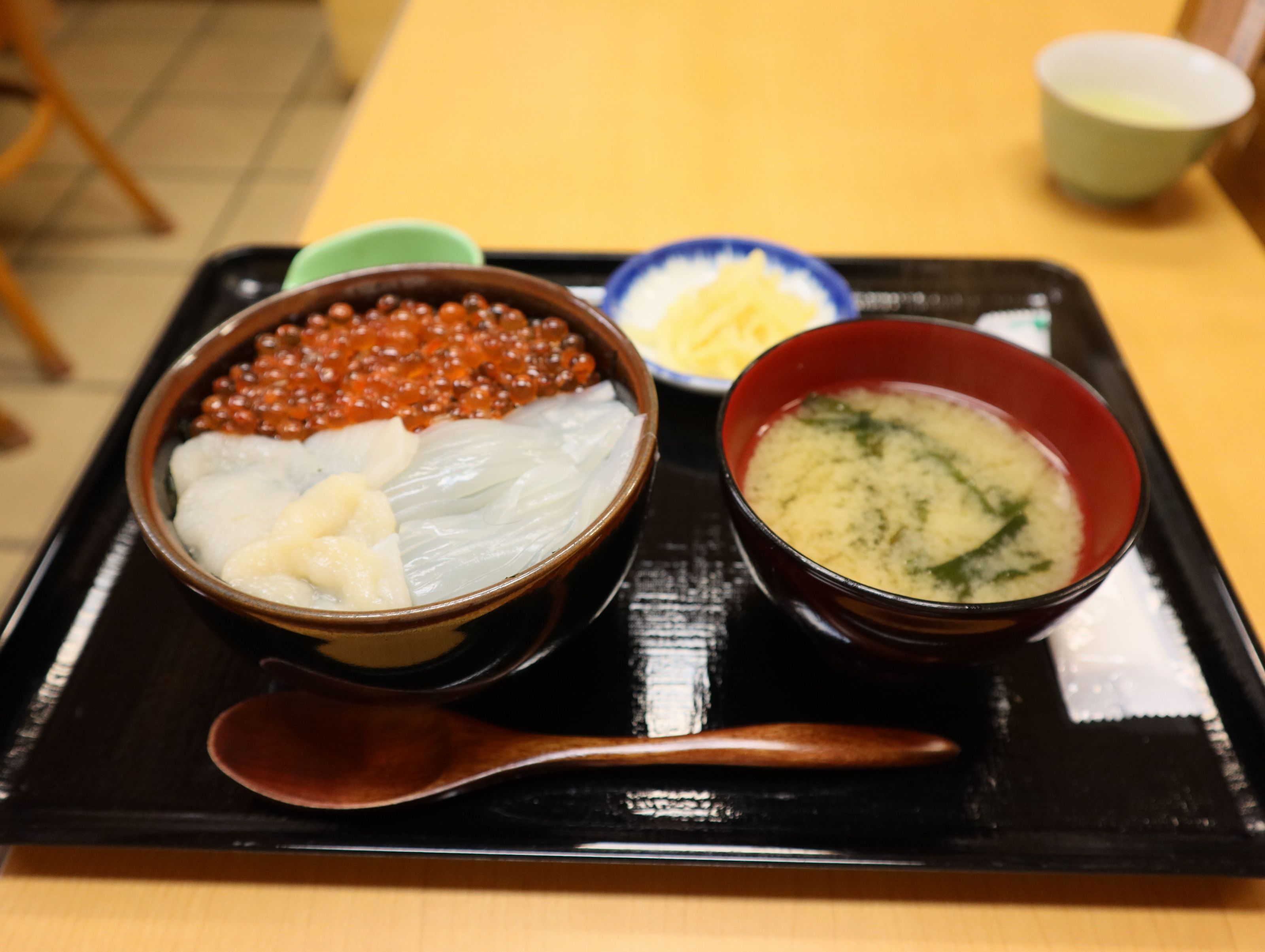 海鮮丼。クーポン券で実質無料だった