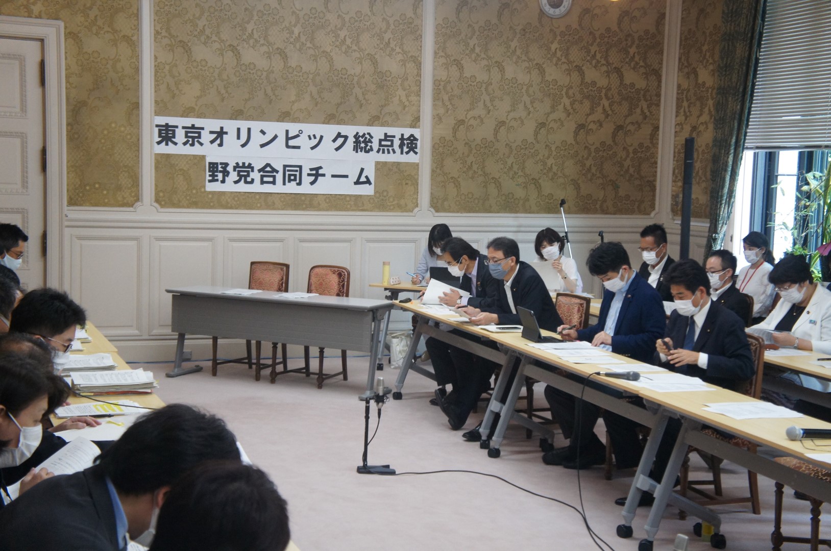 野党は東京オリンピック総点検合同チームを発足、羽田空港の現地調査を行った