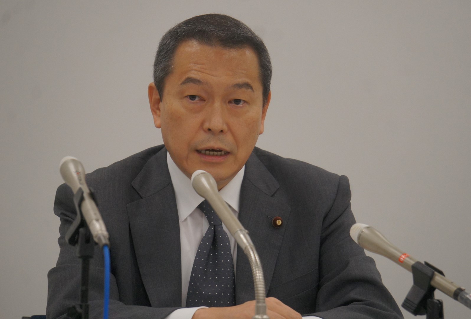 横浜市長選への出馬を表明する小此木八郎・前国家公安委員長