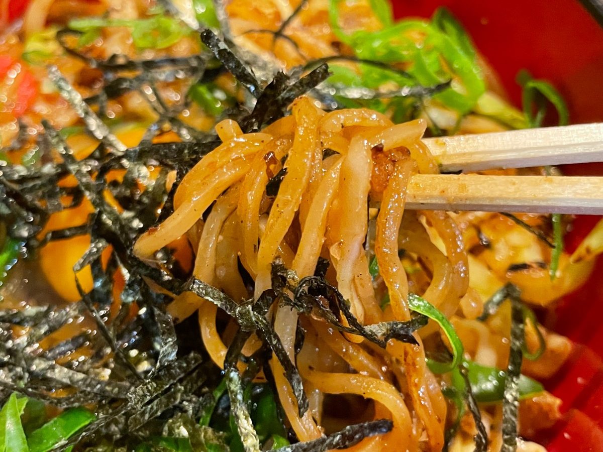 富士宮・鉄板焼ちゃん富士宮駅前店「焼そば丼」