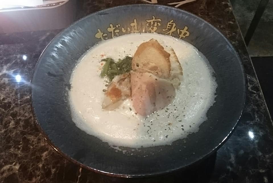 サーモンラーメン