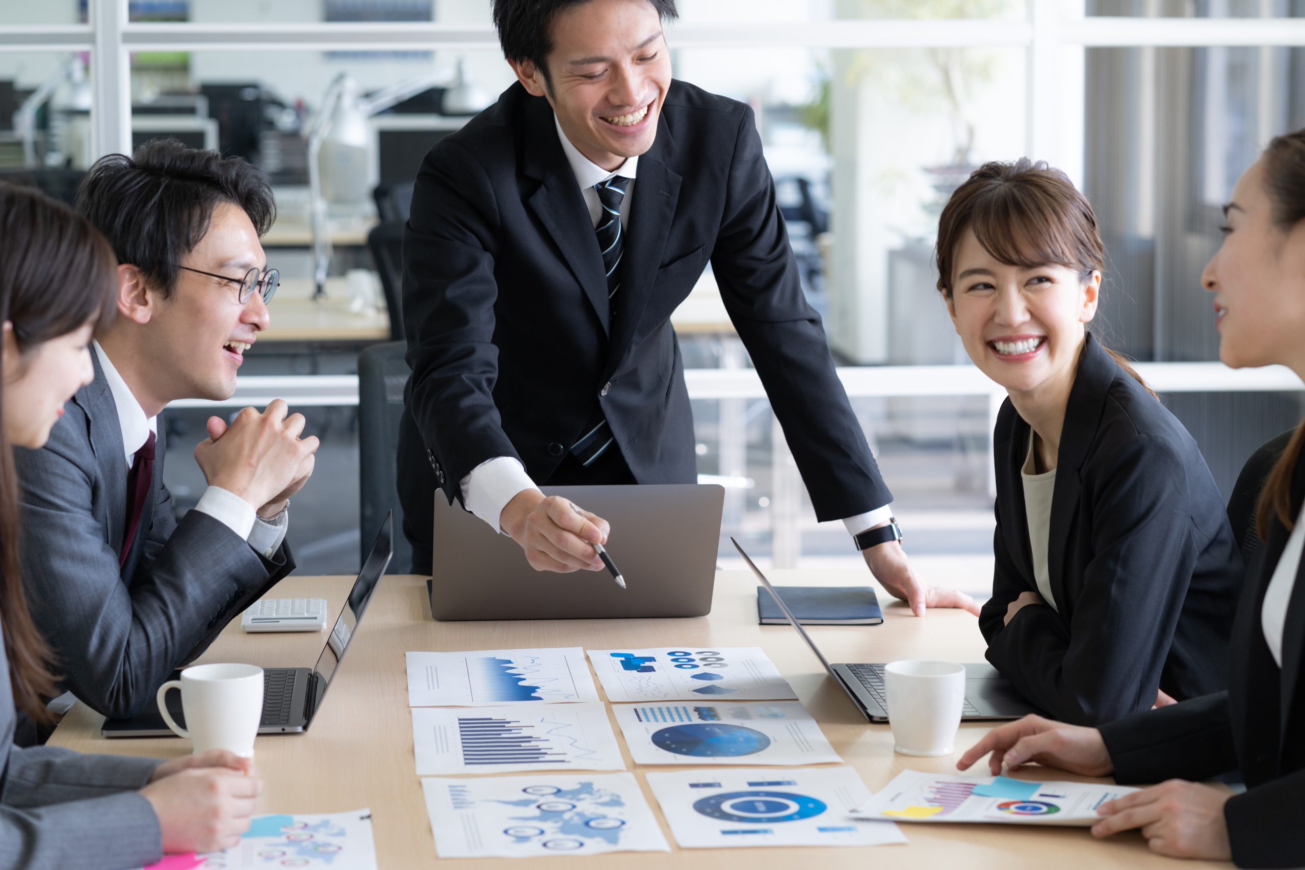 女性からいつも魅力的に見えている男性