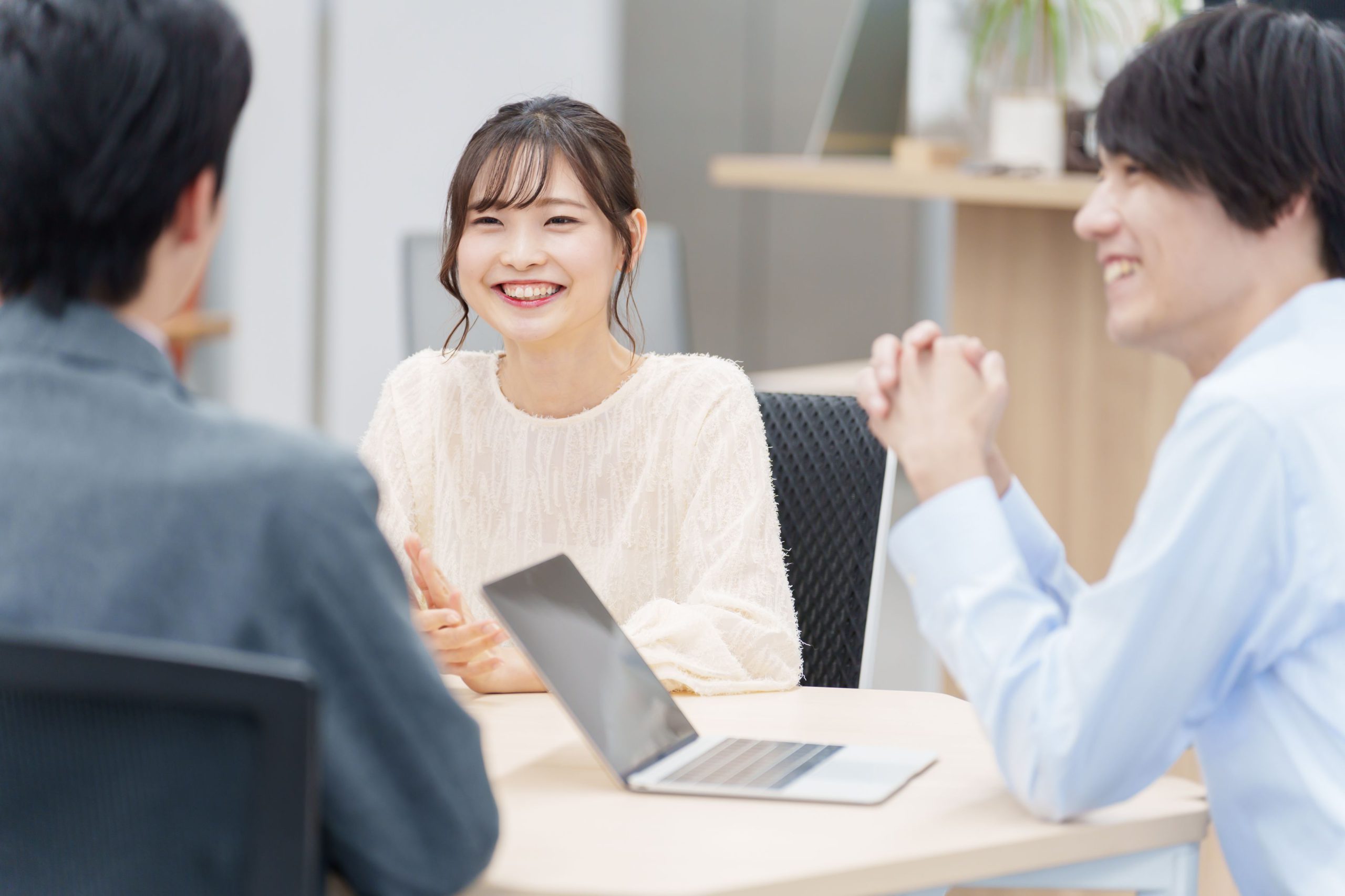 女性が好意を持ちはじめている男性