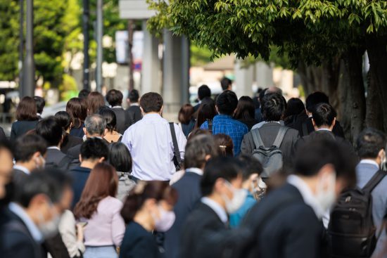 なぜかモテ続けている中年男性