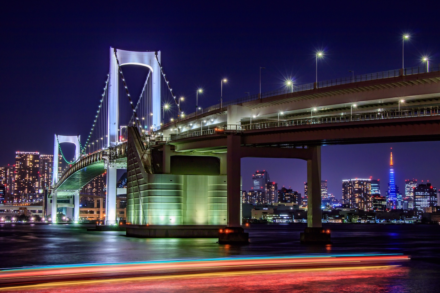 東京都レインボーブリッジの夜景