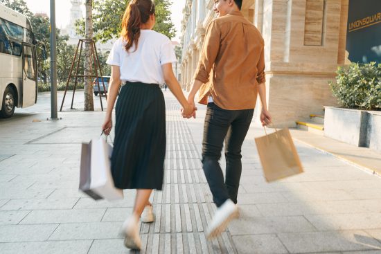 女性との出会いに、なぜか恵まれている男性