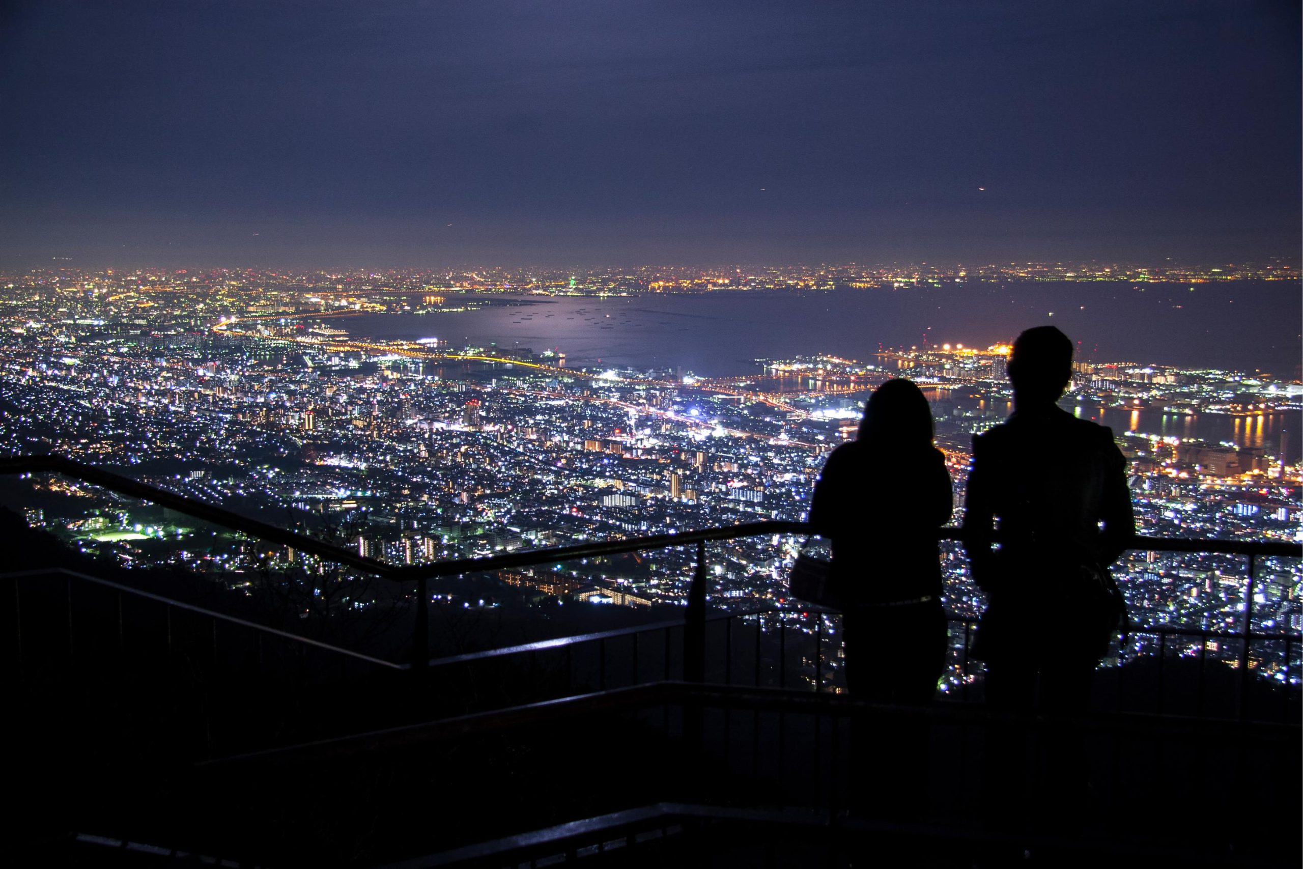 夜景は絶好のキススポット