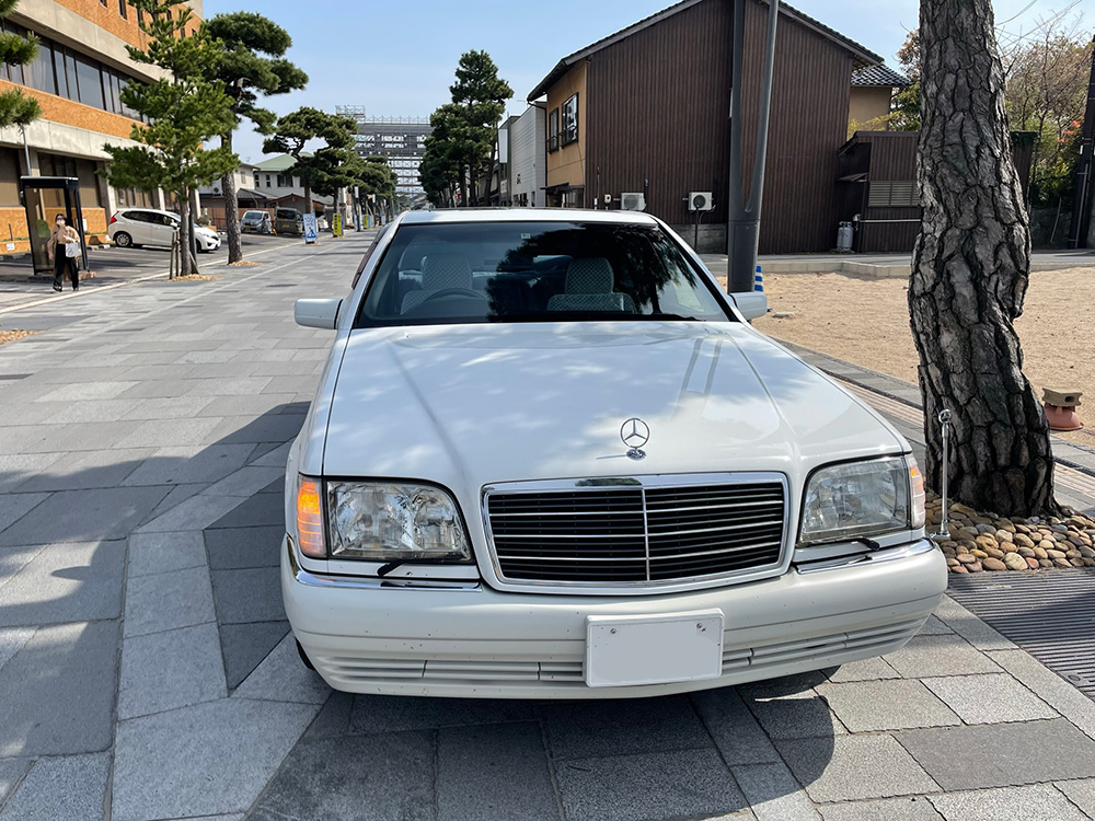 お金がかかるイメージのW140型Sクラス