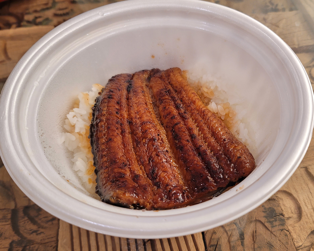 牛丼チェーンうなぎ食べ比べ