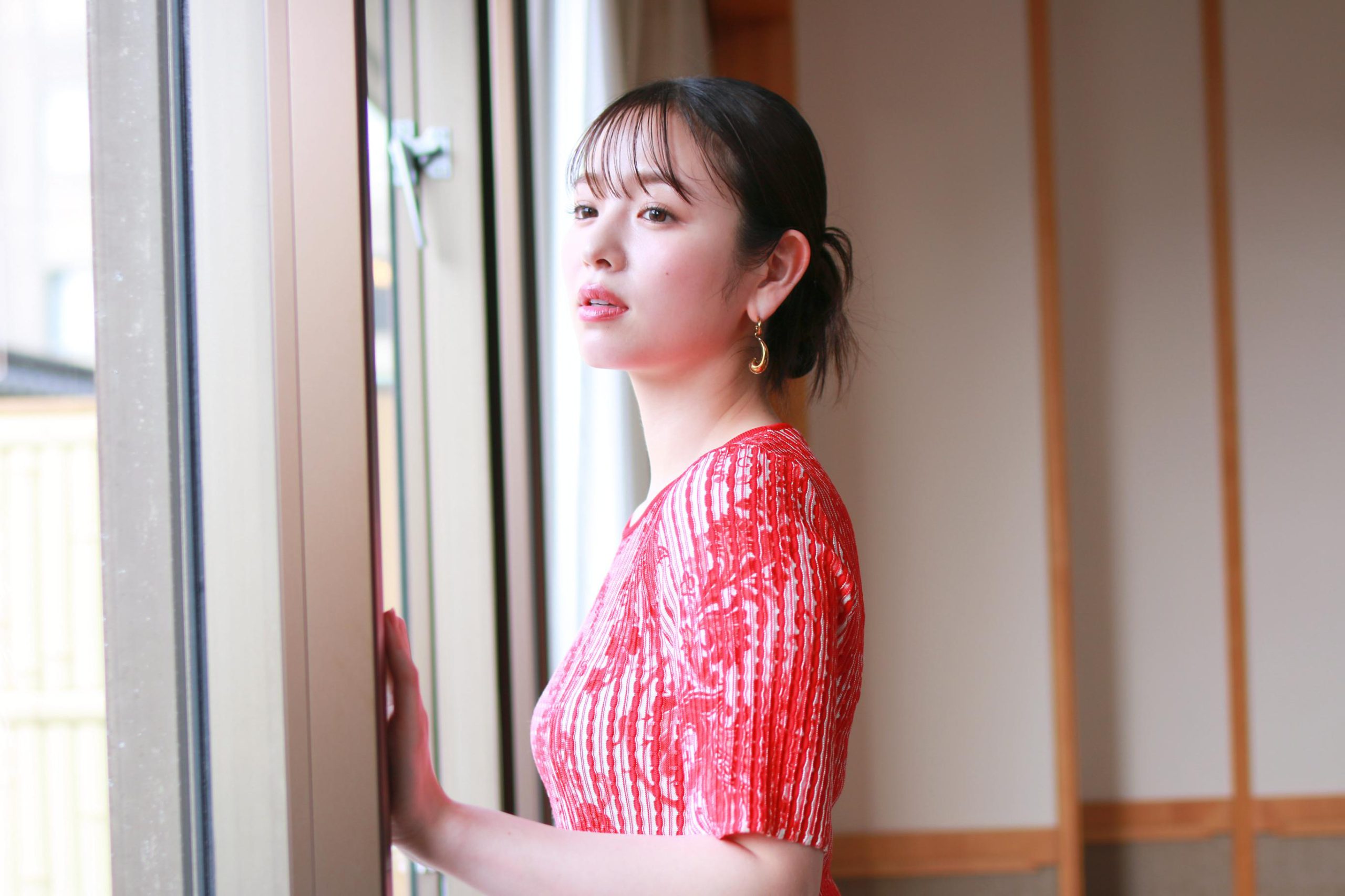 横田真悠