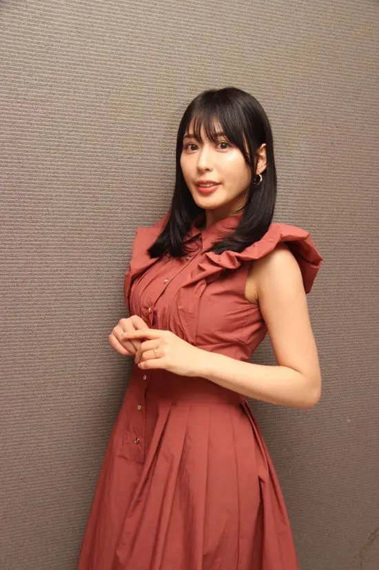 セクシー女優の金松季歩