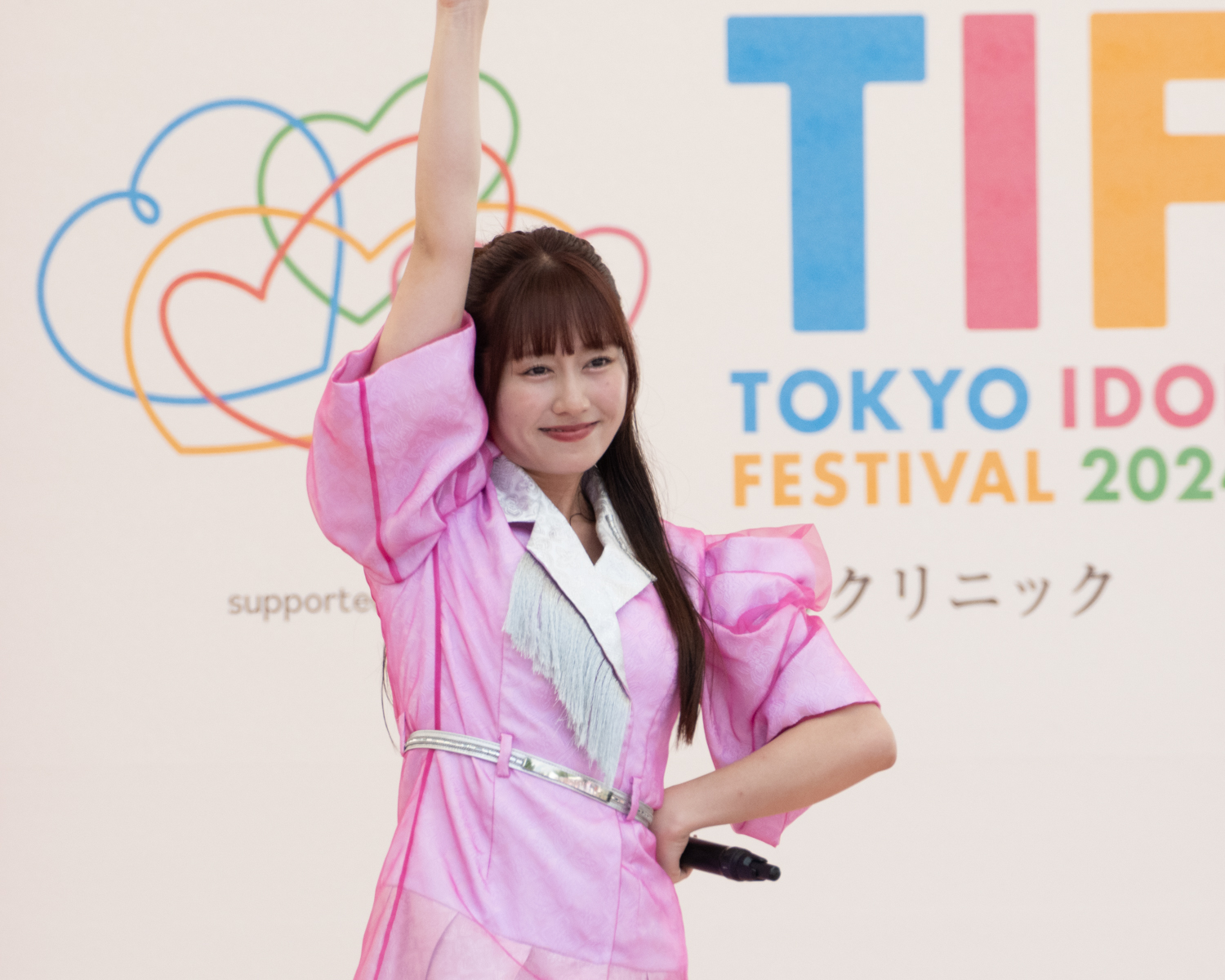 ももクロ・佐々木彩夏、『Link Link』披露に会場歓喜！「TIF2024」トップバッターで登場