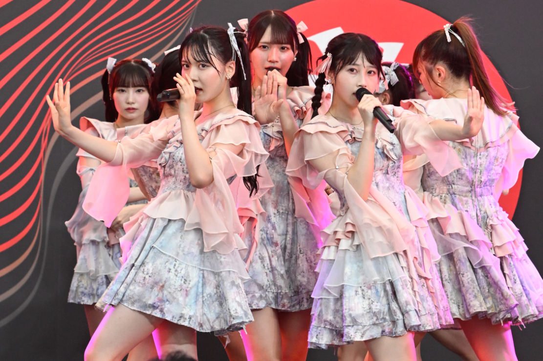 SKE48、“エモさ”と“アツさ”で轟く大声量！「SUMMER STATION 音楽LIVE」で魅せた“真夏の完全燃焼”ステージ