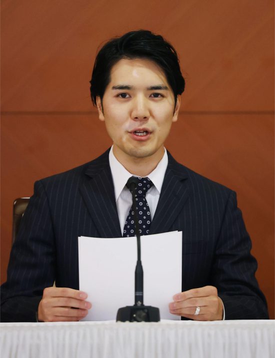 小室圭