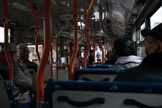 バスの車内