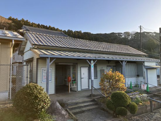 上総亀山駅