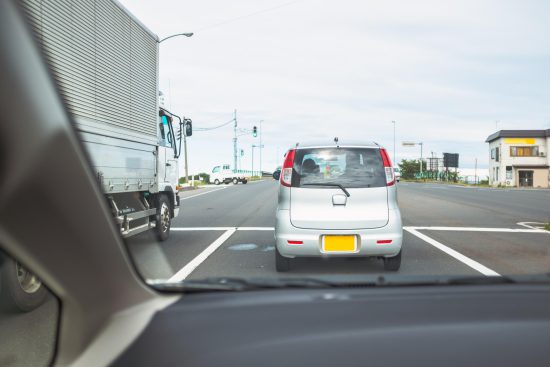 いきなり飛び出してきた軽自動車