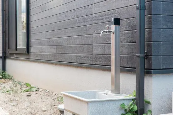 庭の水道